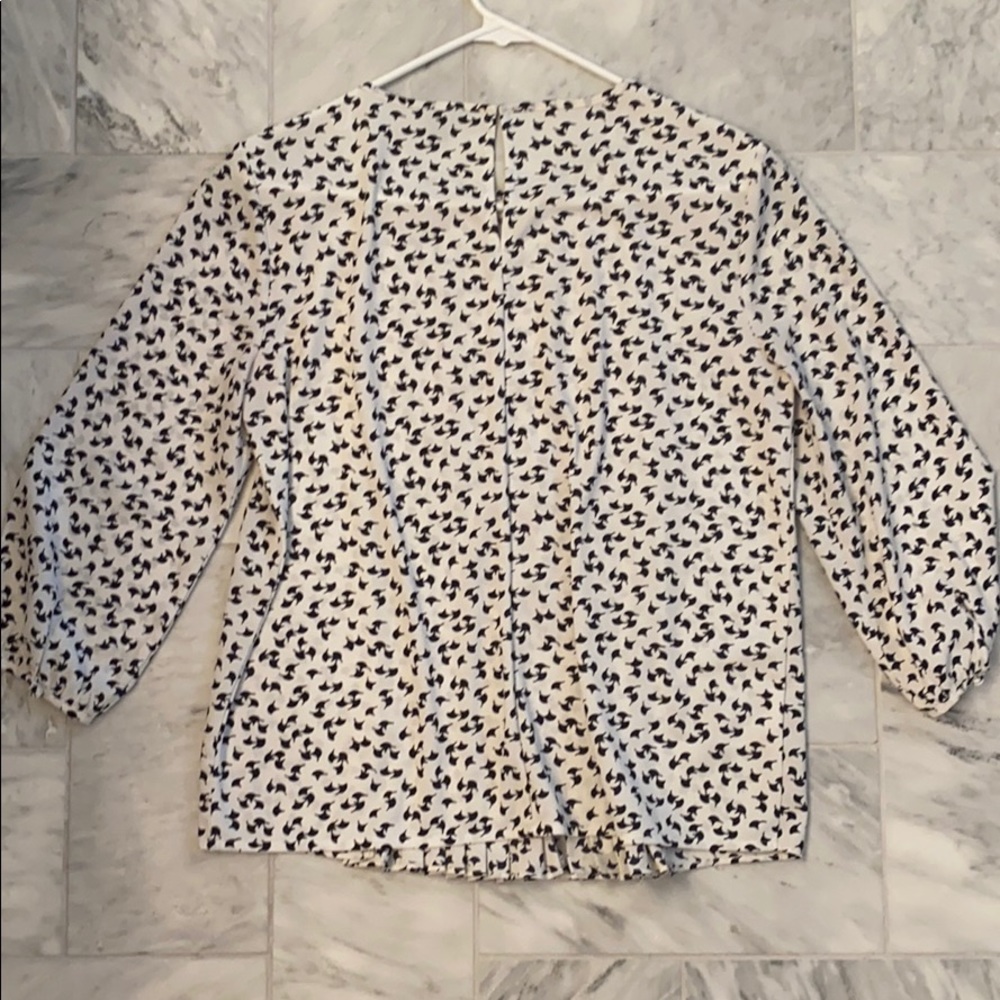Patterned white & black blouse - Picture 3 of 5